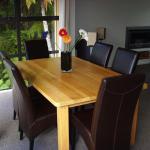 Recycle rimu table